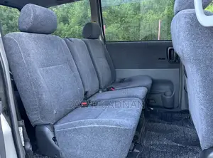 Toyota Voxy 2006 Silver