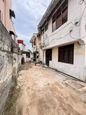 4bdrm House in Mikocheni for sale