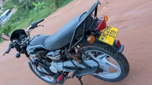 New Bajaj Boxer 125 2025 Black