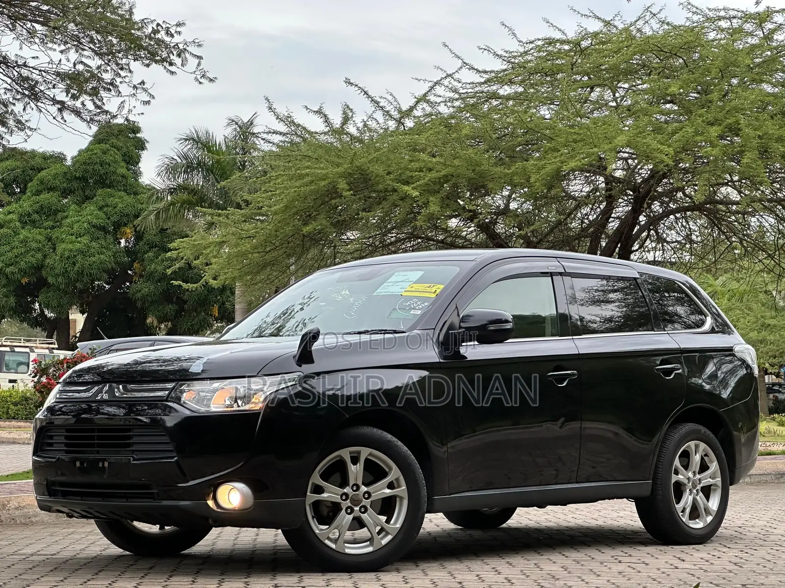 Mitsubishi Outlander 2013 Black