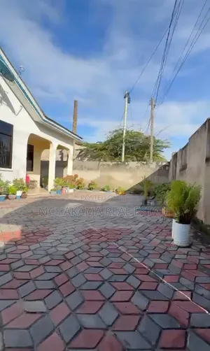 4bdrm House in Mchamaka Real Estate, Kinyerezi for sale
