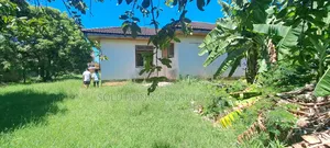 Kiwanja Kinauzwa Mbezi Beach