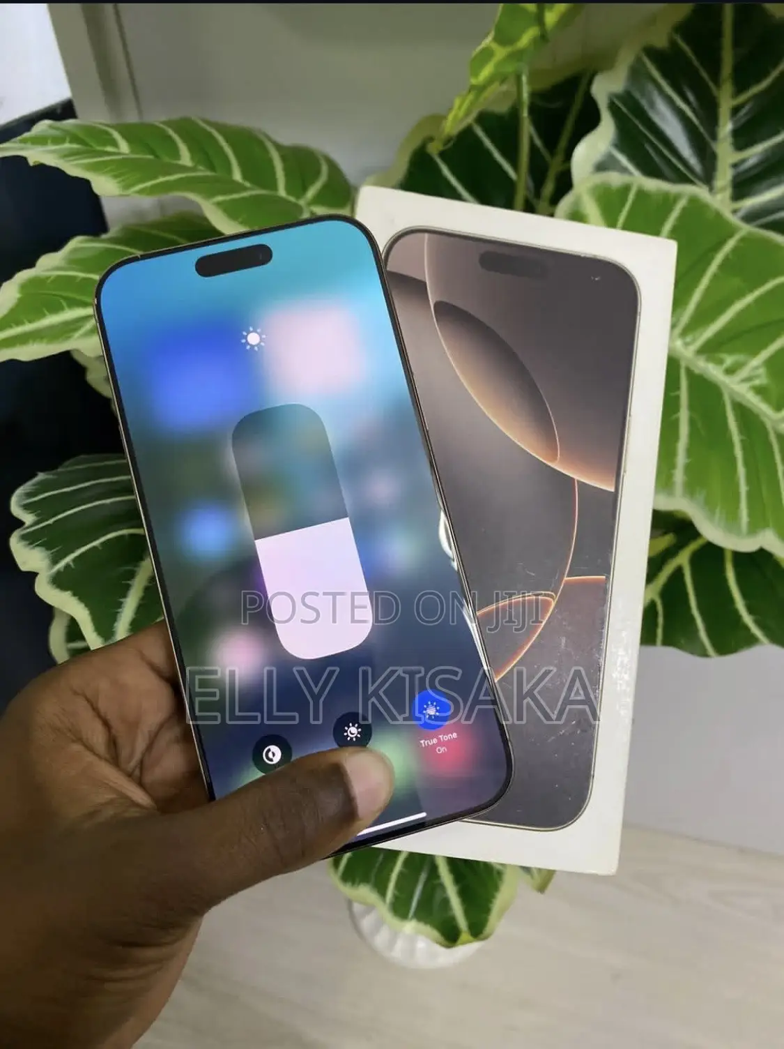 New Apple iPhone 16 Pro Max 256 GB Gold