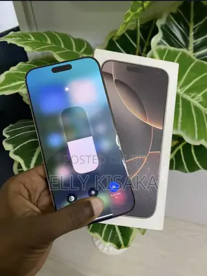 New Apple iPhone 16 Pro Max 256 GB Gold