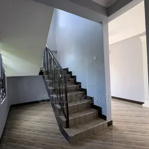 5bdrm House in Chiku Nyangi, Njiro for sale
