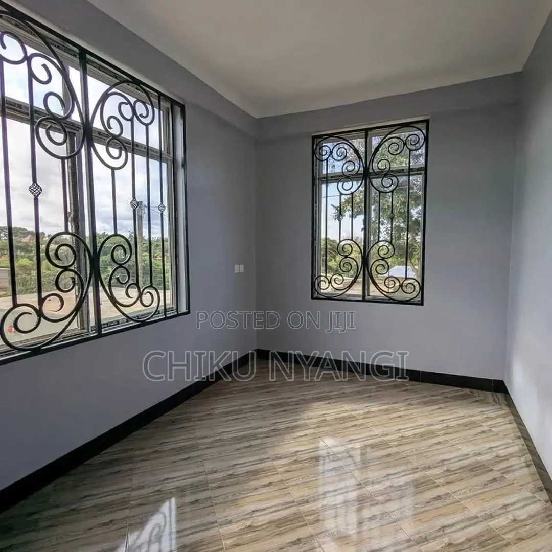5bdrm House in Chiku Nyangi, Njiro for sale