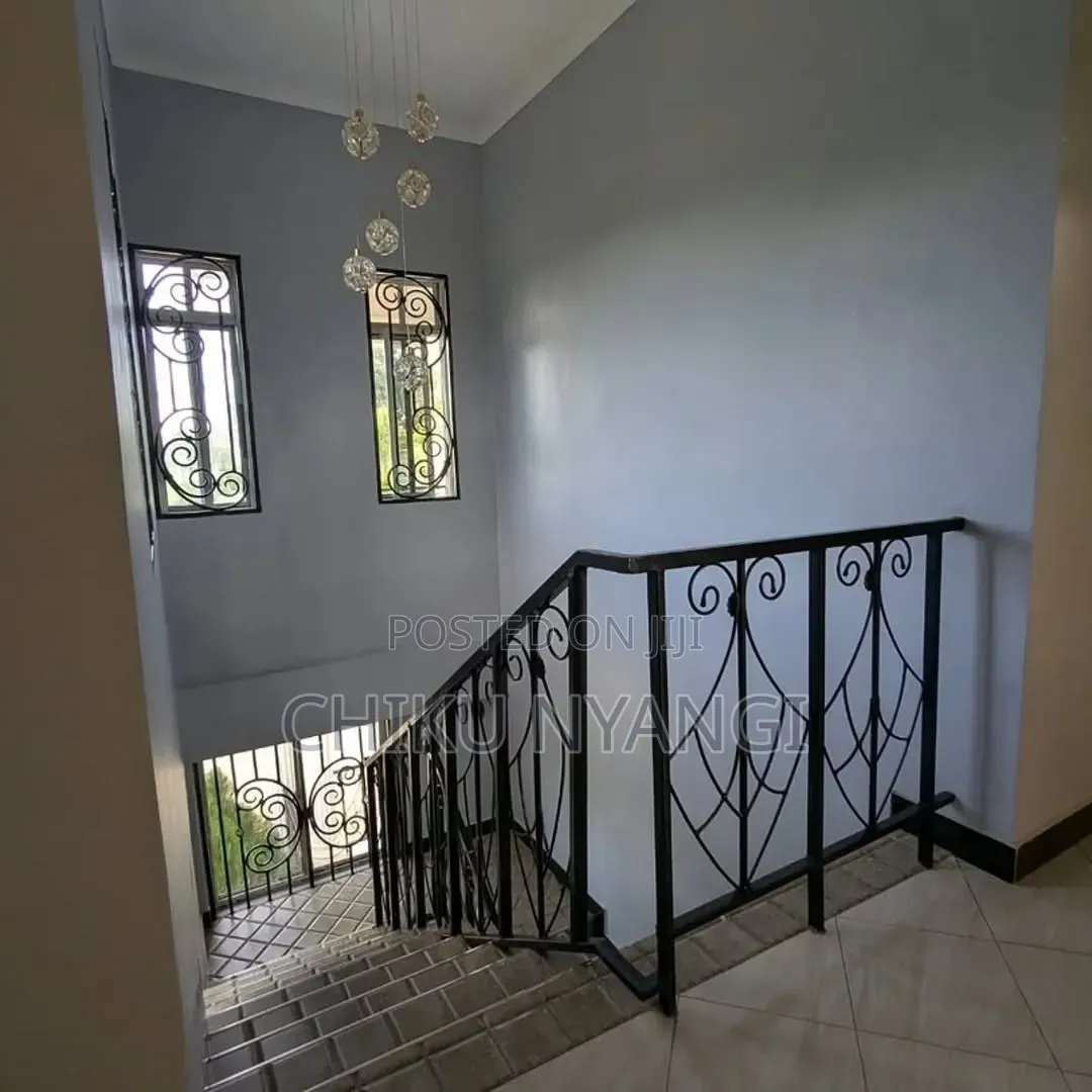 5bdrm House in Chiku Nyangi, Njiro for sale