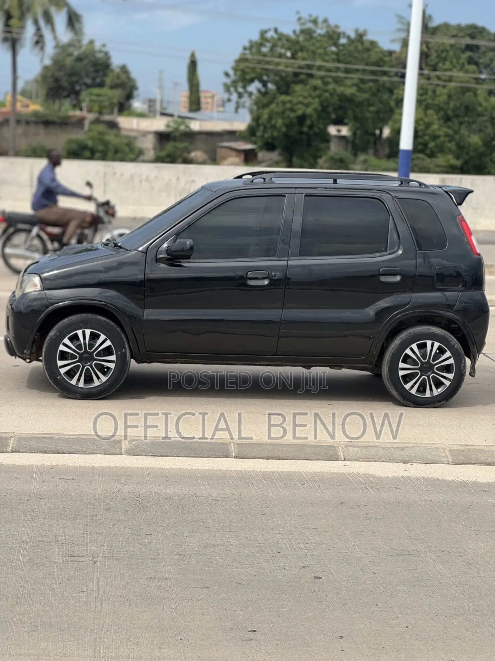 Suzuki Kei 0.7 5dr AWD 2003 Black