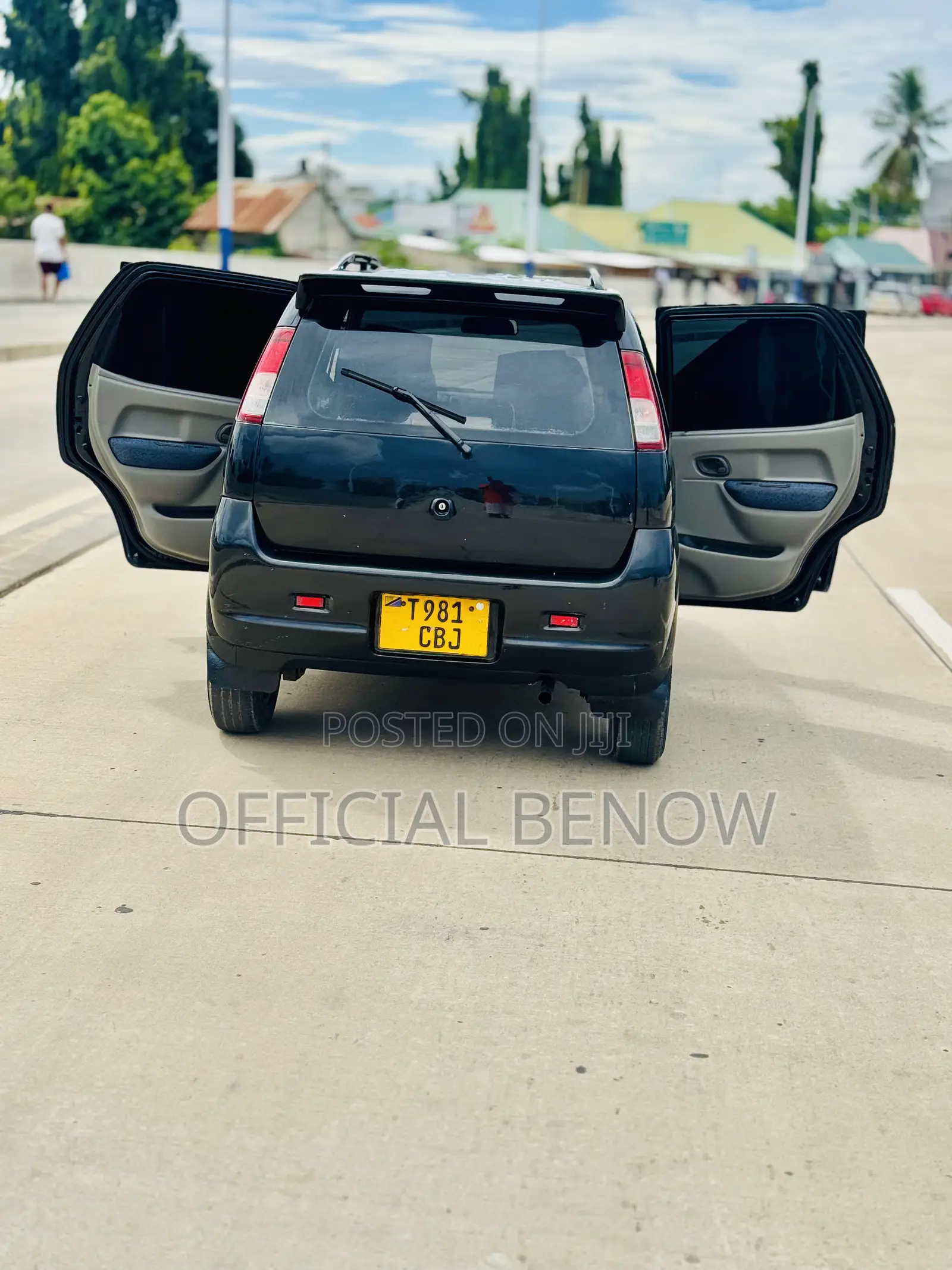 Suzuki Kei 0.7 5dr AWD 2003 Black