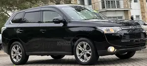 Mitsubishi Outlander 2013 Black