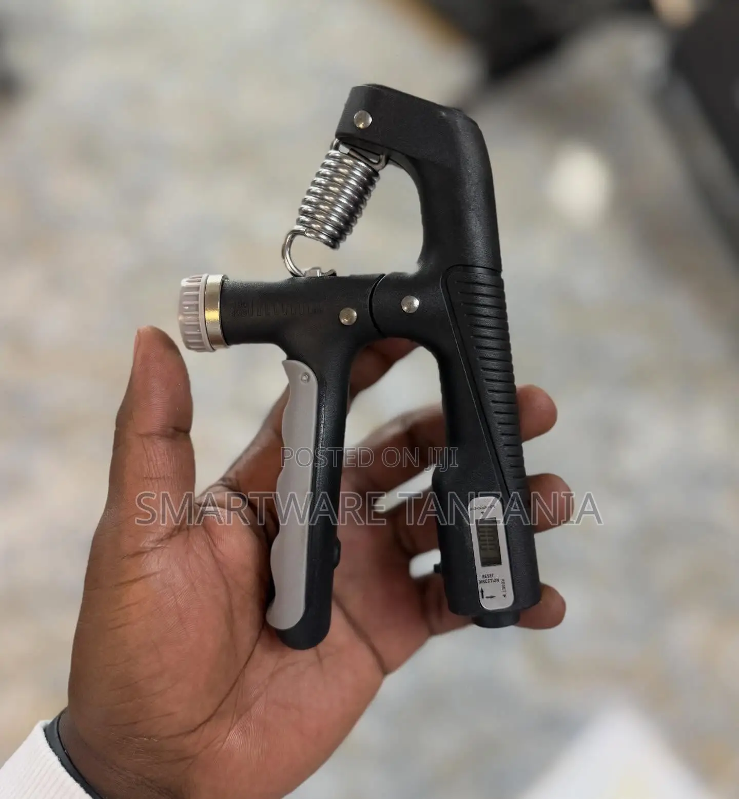 Heavy-duty Hand Grip Trainer With Rep Counter In Black