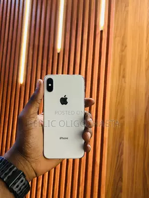 Apple iPhone X 64 GB White
