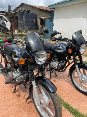 Bajaj Avenger 160 Street 2026 Black