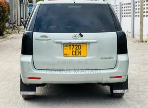 Toyota Raum 2004 Silver