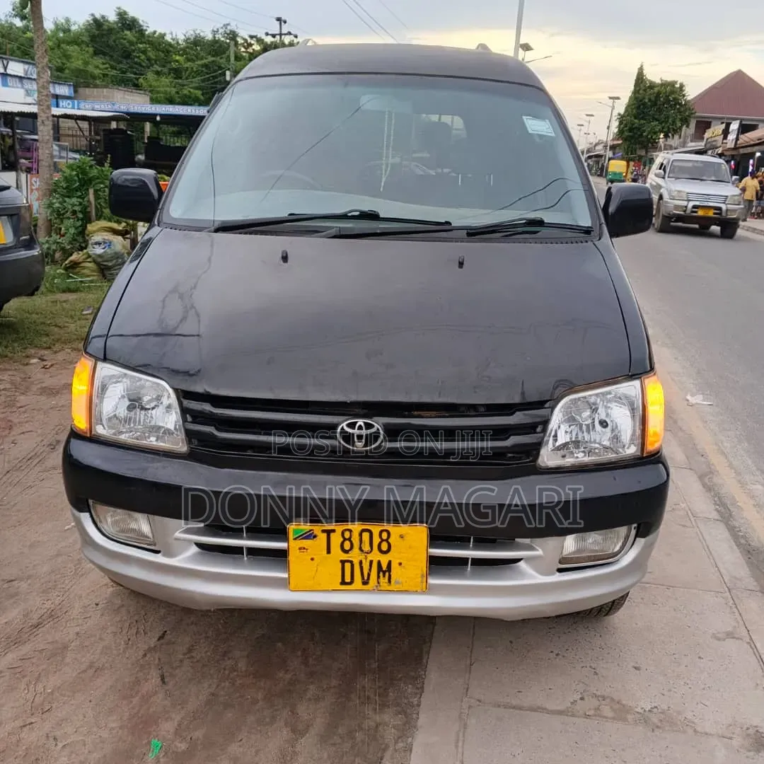 Toyota Noah 2005 Black