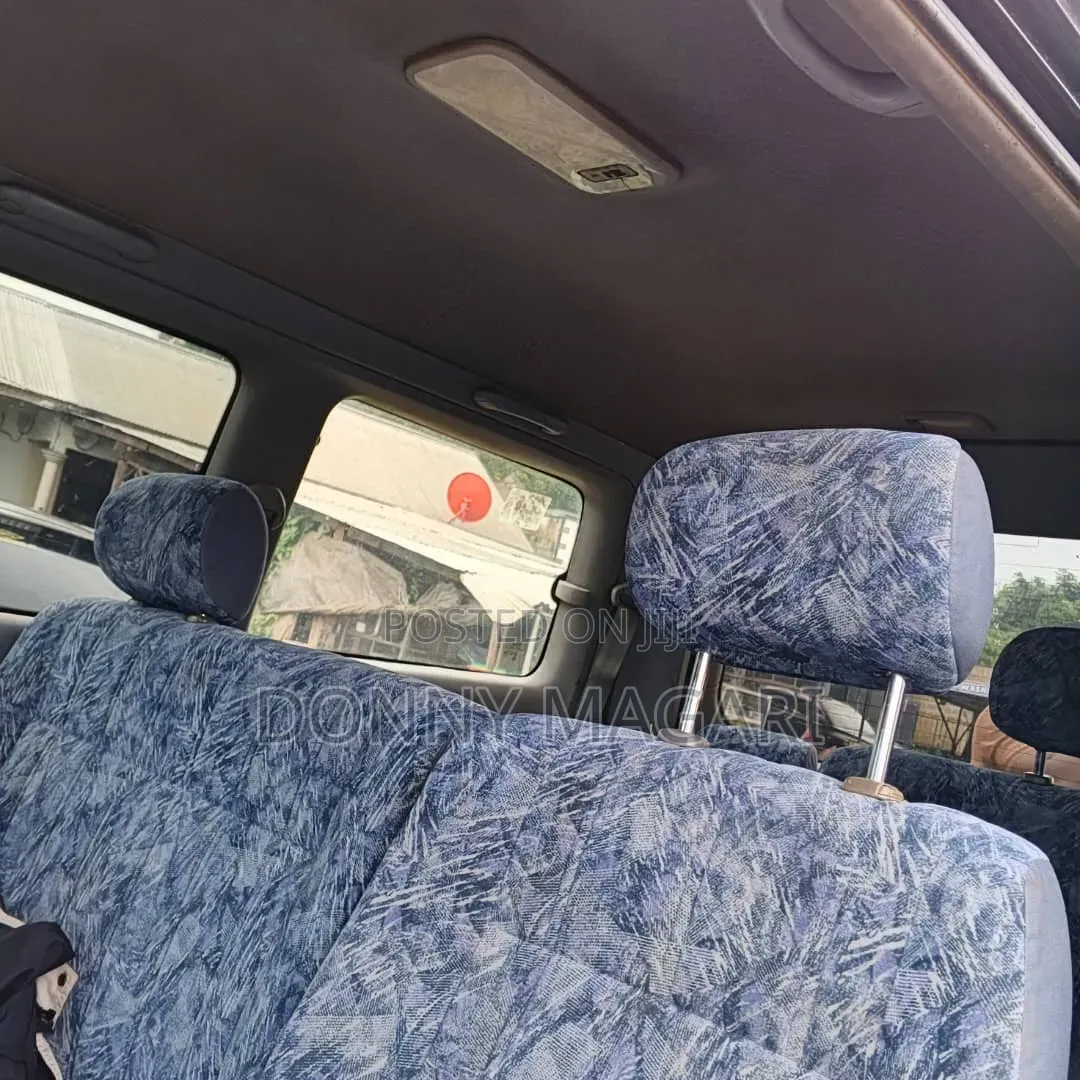 Toyota Noah 2005 Black