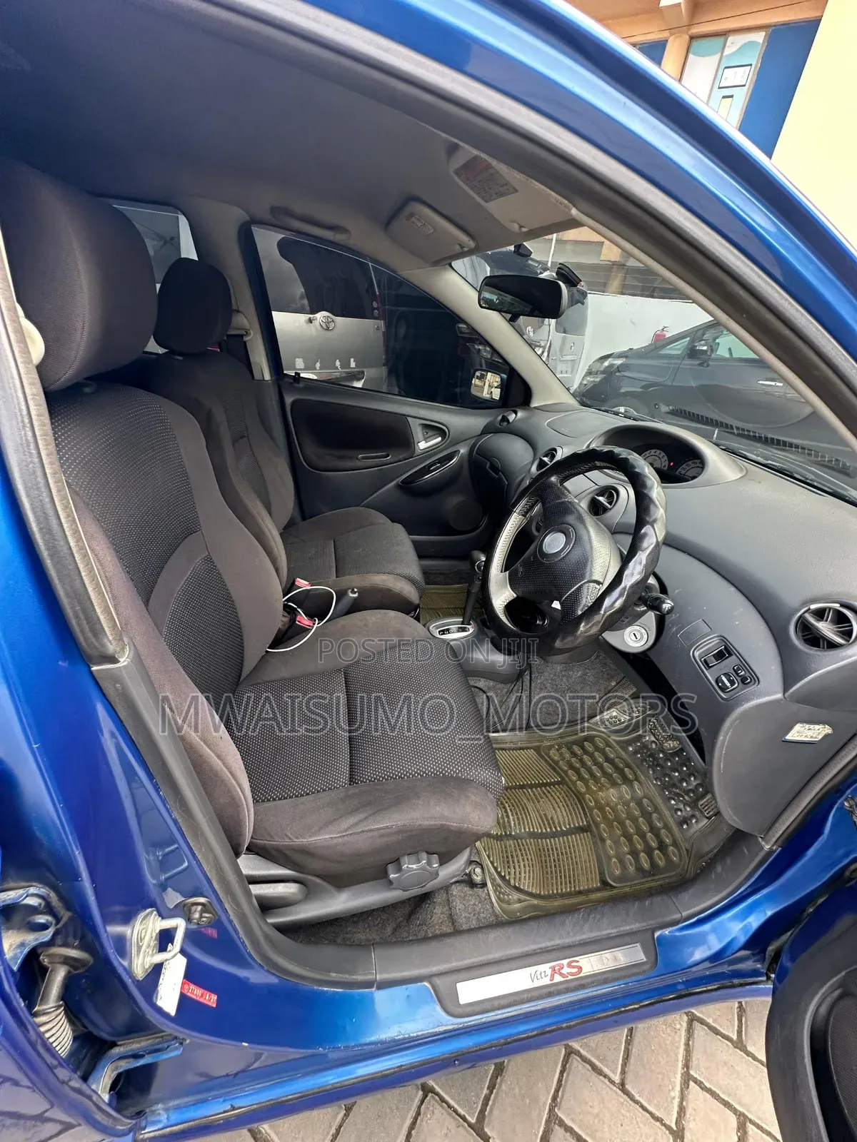 Toyota Vitz 2001 Blue