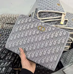 Gucci Ebony Gg Supreme Canvas Pouch Available