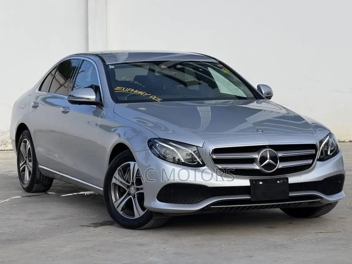 Mercedes-Benz E200 2017 Silver