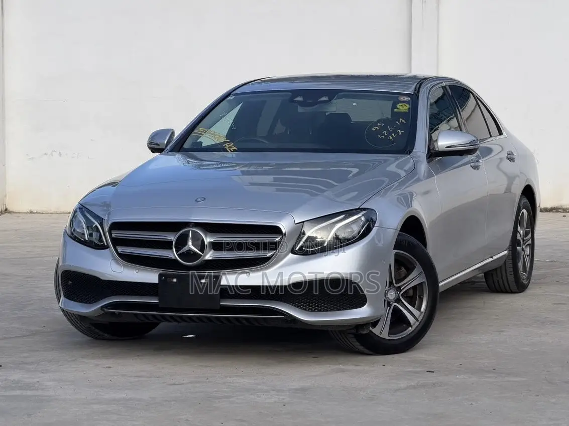 Mercedes-Benz E200 2017 Silver