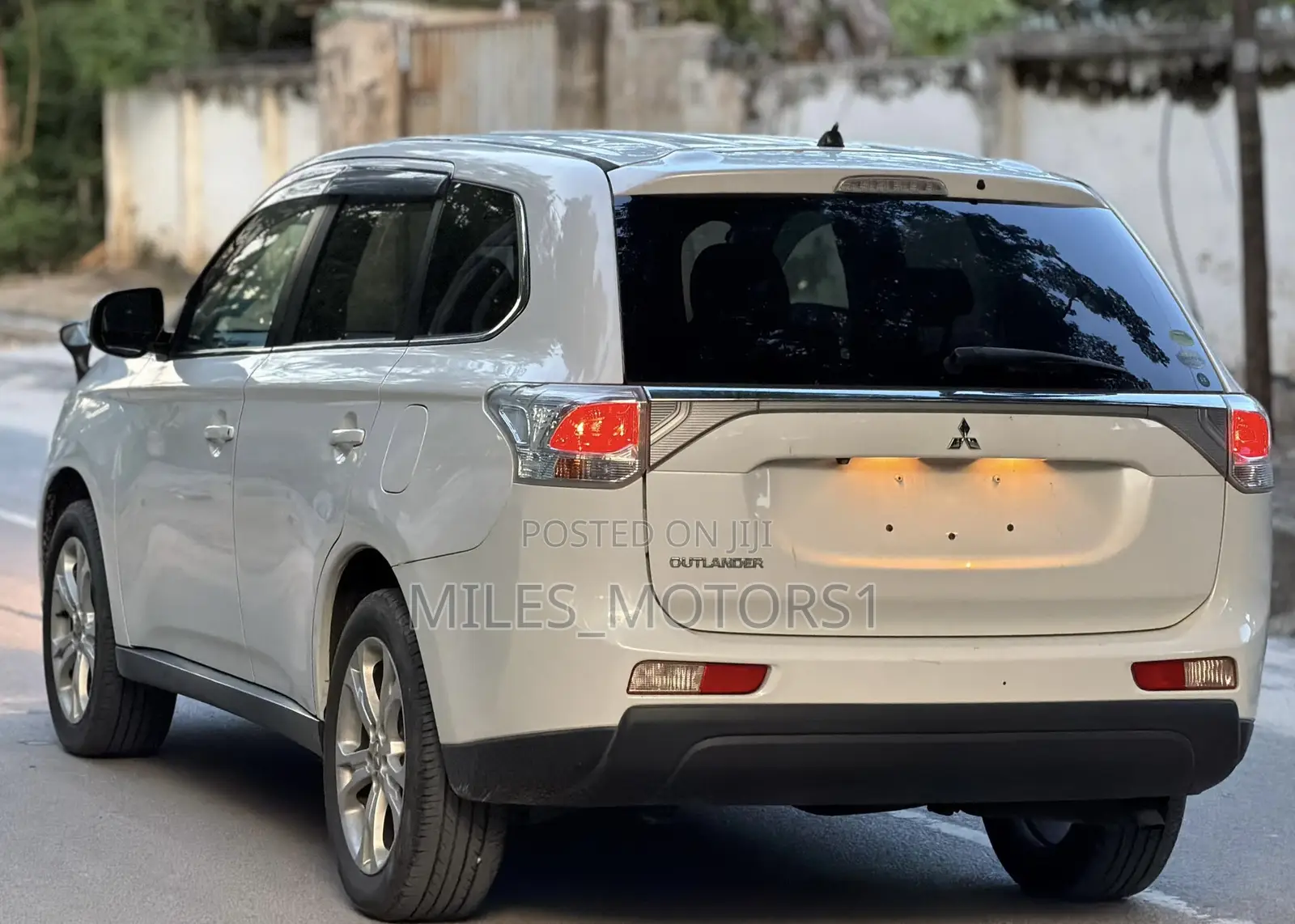 Mitsubishi Outlander 2013 White
