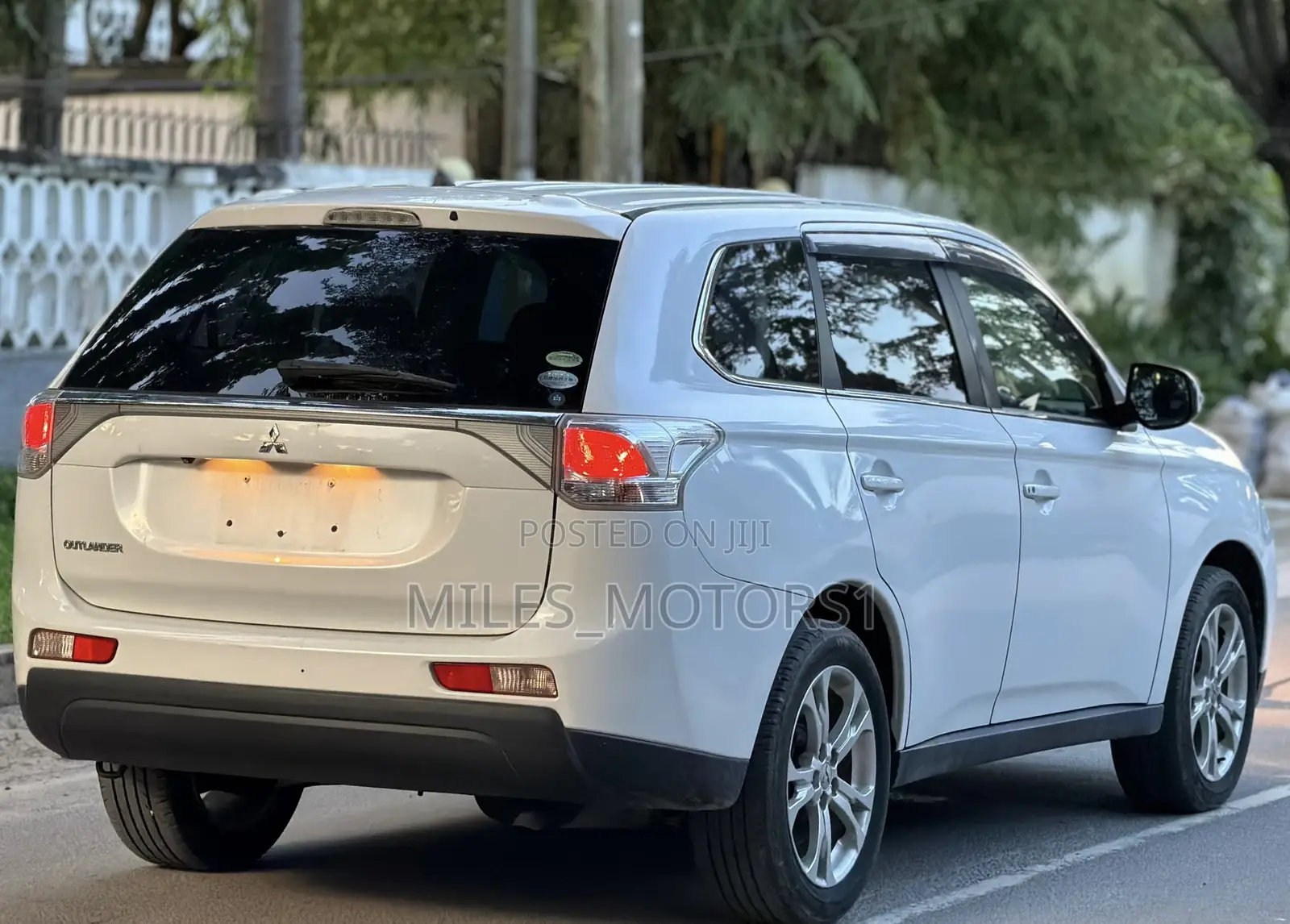 Mitsubishi Outlander 2013 White