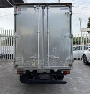 Toyota Toyoace 1.5 Tonnes Unregistered(Mpya).