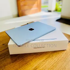 New Laptop Apple MacBook Air 2025 M4 13-inch 16GB SSD 256GB