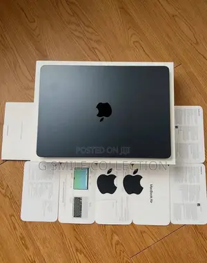 New Laptop Apple MacBook Air 2022 M2 16GB SSD 256GB