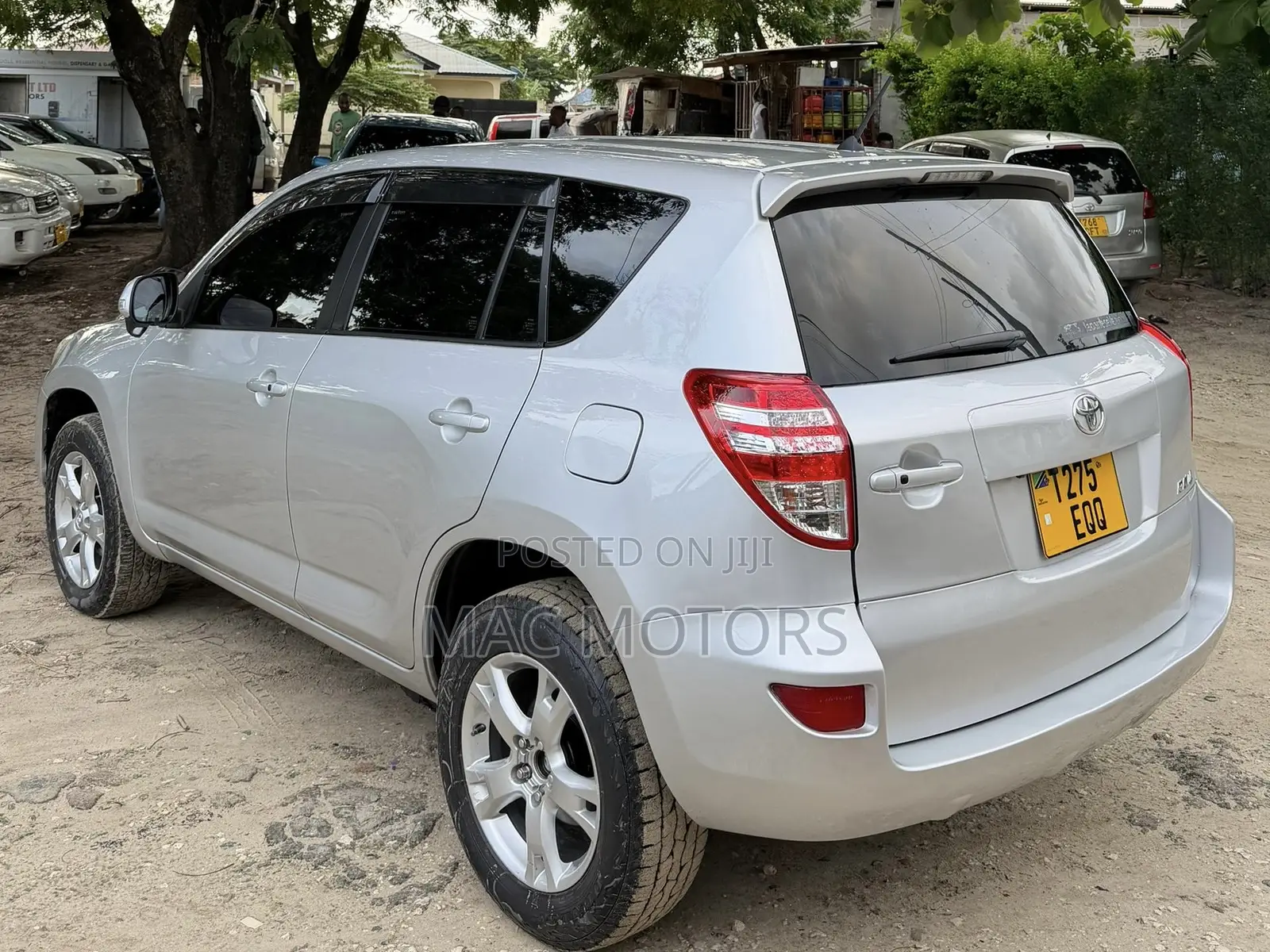 Toyota RAV4 2010 Silver