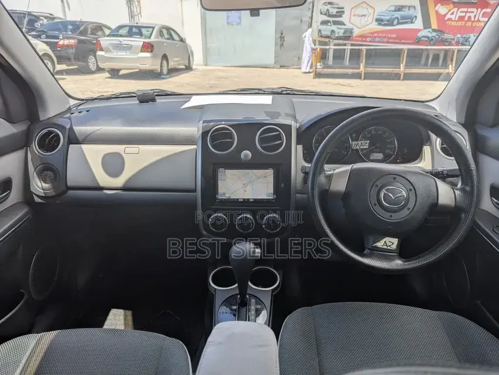 Mazda Verisa 2008 Silver
