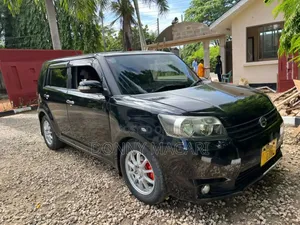 Toyota Corolla Rumion 2010 Black
