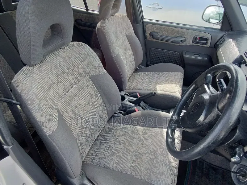 Toyota RAV4 2002 Pearl
