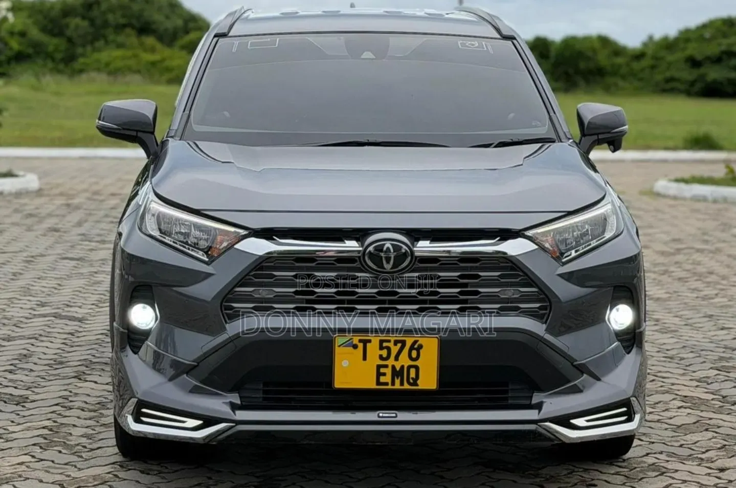 Toyota RAV4 2019 Gray