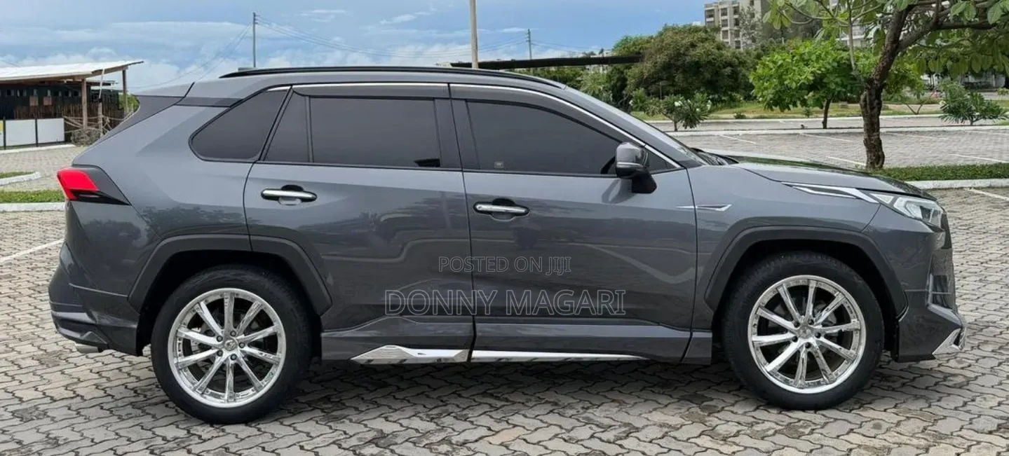 Toyota RAV4 2019 Gray