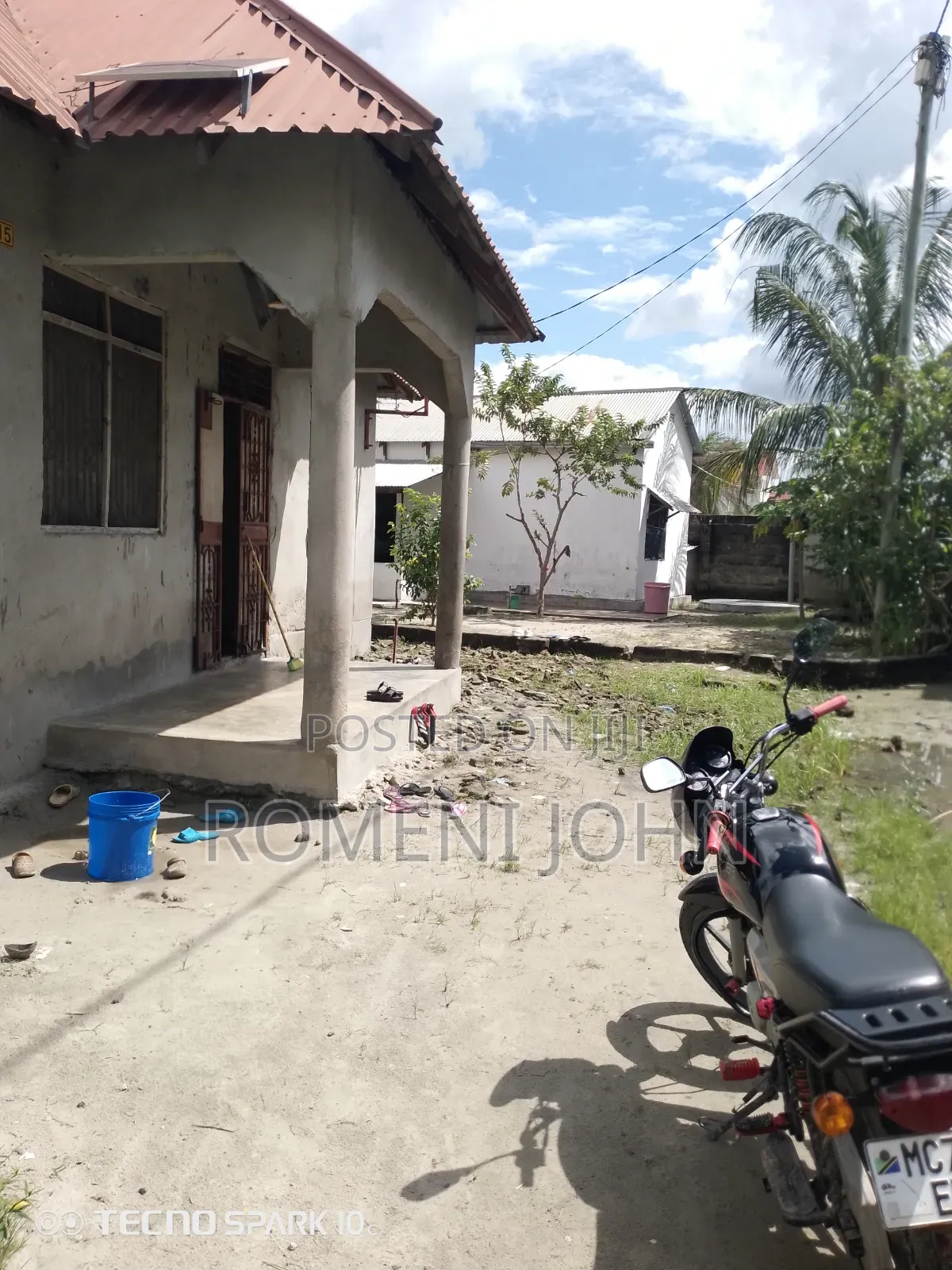 5bdrm House in Tanzania Daresalaam, Ukonga for sale