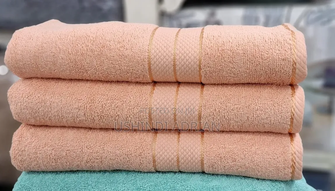 Towels Luxury (Pc 1) Size: 80 × 160 CmBei: TSH 70,000/- (Rejareja)