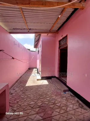3bdrm House in Mchakama Real Estate, Chamazi for sale