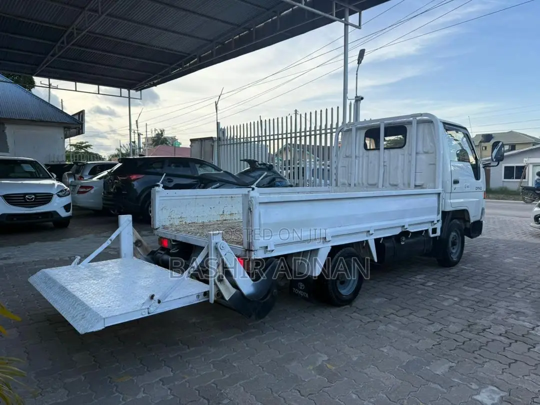 Toyota Dyna Unregistered(Mpya) 1.5 Tonnes.