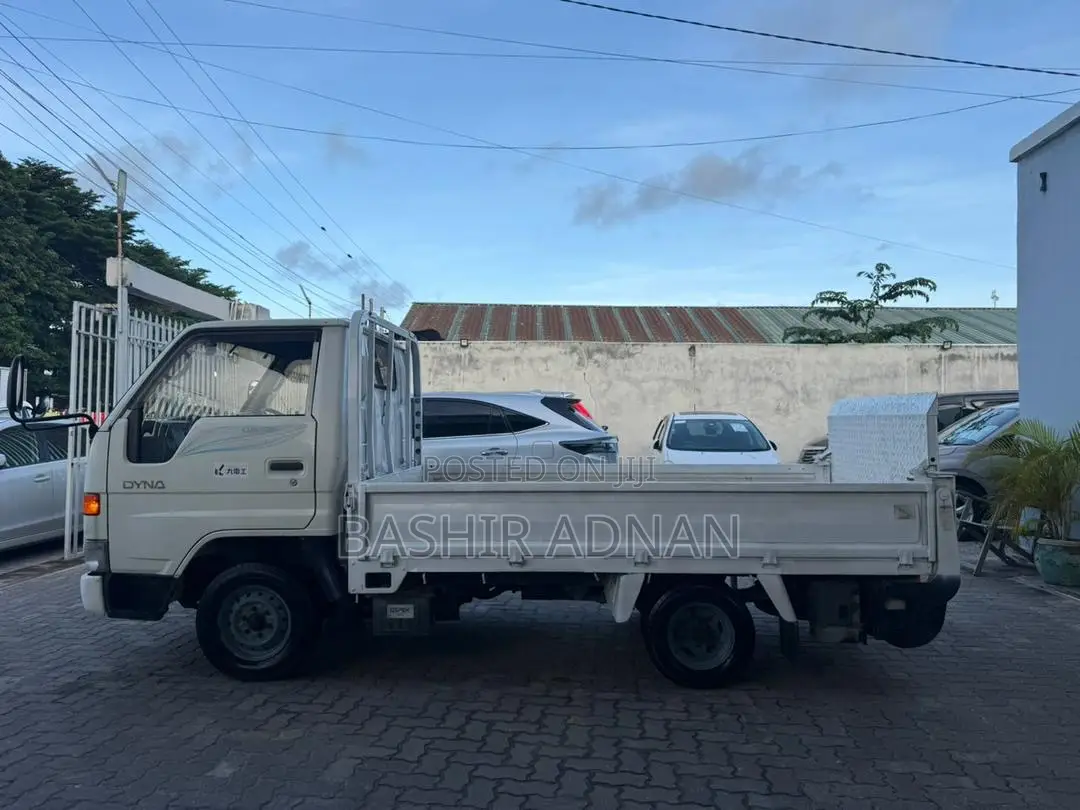 Toyota Dyna Unregistered(Mpya) 1.5 Tonnes.