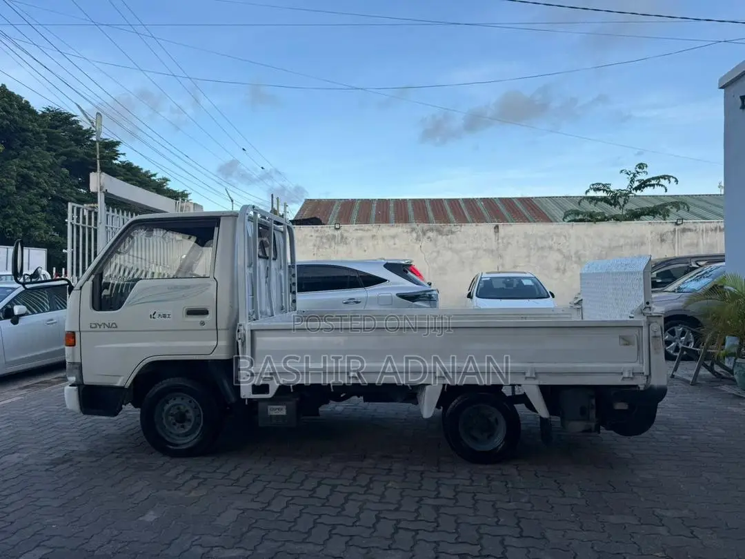 Toyota Dyna Unregistered(Mpya) 1.5 Tonnes.