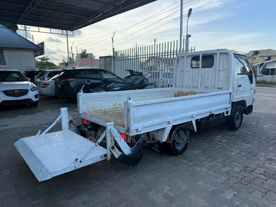 Toyota Dyna Unregistered(Mpya) 1.5 Tonnes.