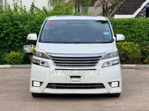 Toyota Vellfire 2010 White