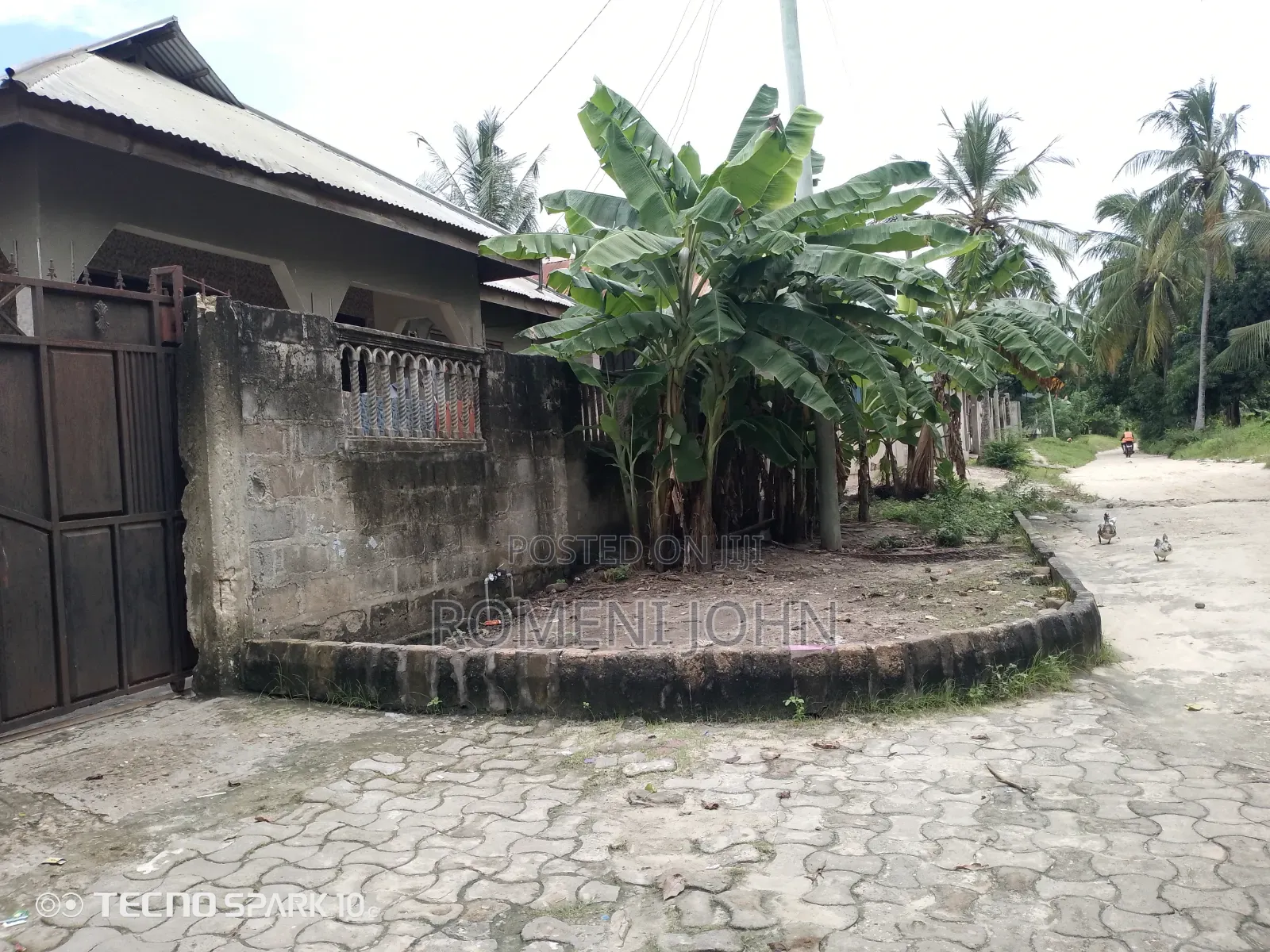 15bdrm Apartment in Tanzania Daresalaam, Ukonga for sale