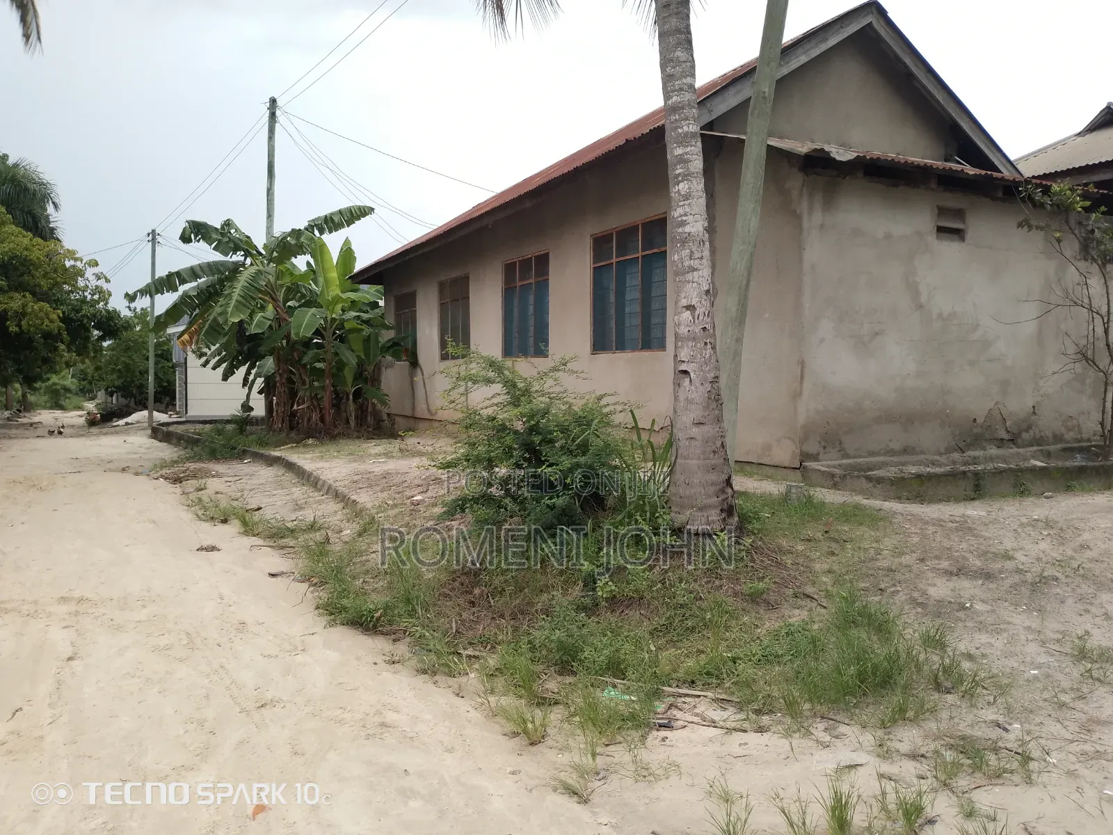 15bdrm Apartment in Tanzania Daresalaam, Ukonga for sale