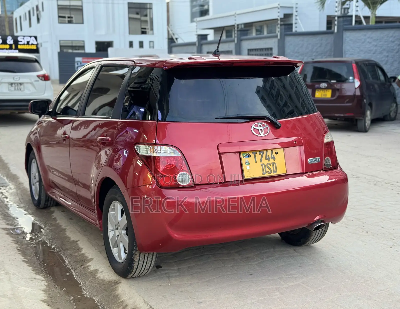 Toyota IST 2006 Red