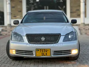 Toyota Crown 2004 Silver