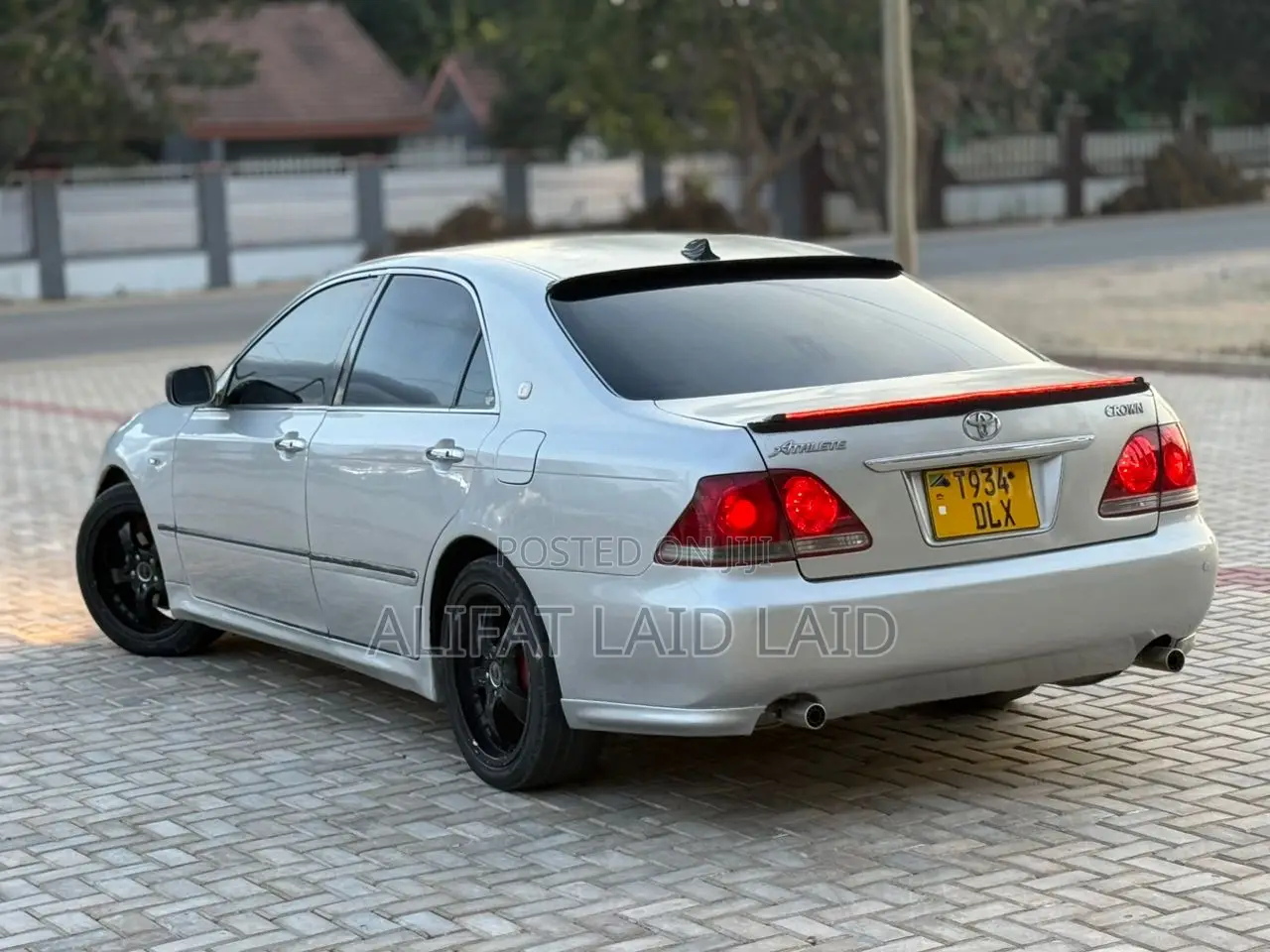 Toyota Crown 2004 Silver