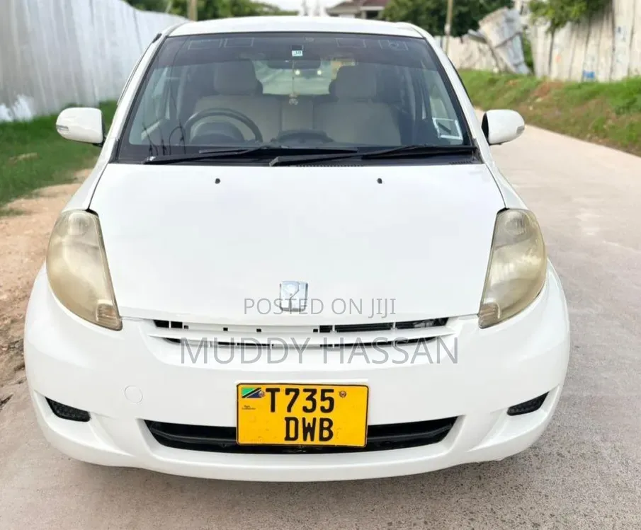 Toyota Passo 2005 White