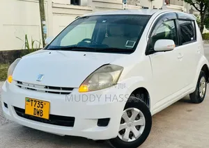 Toyota Passo 2005 White